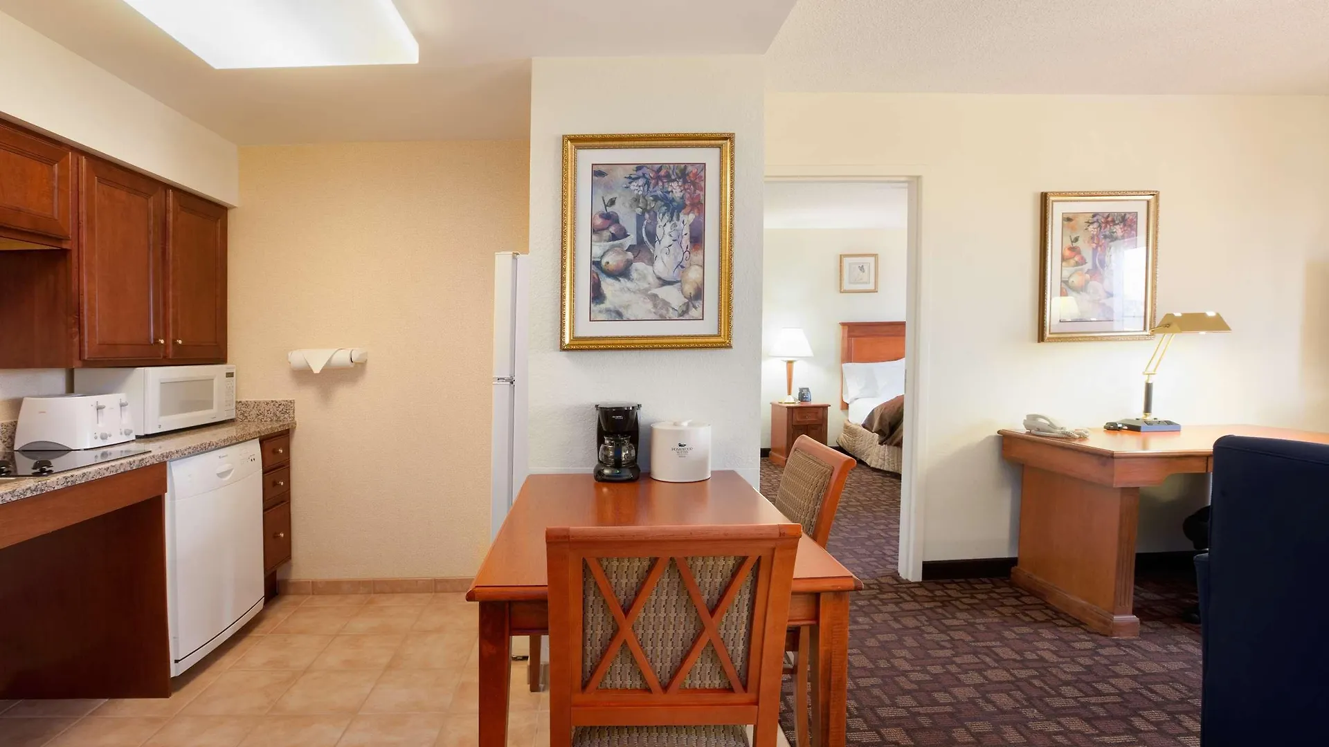 Homewood Suites By Hilton Edgewater-Nyc Area Hotel