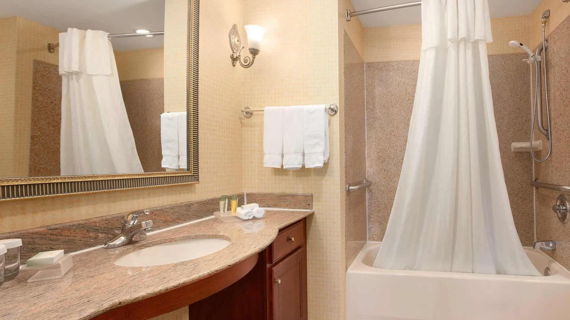 Homewood Suites By Hilton Edgewater-Nyc Area Hotel
